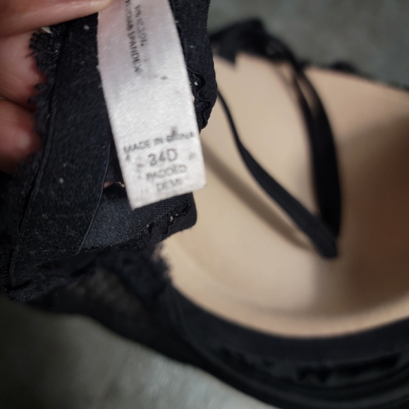 Victoria's Secret Pack of 5 Bras Women's Size 34D - Picture 13 of 15